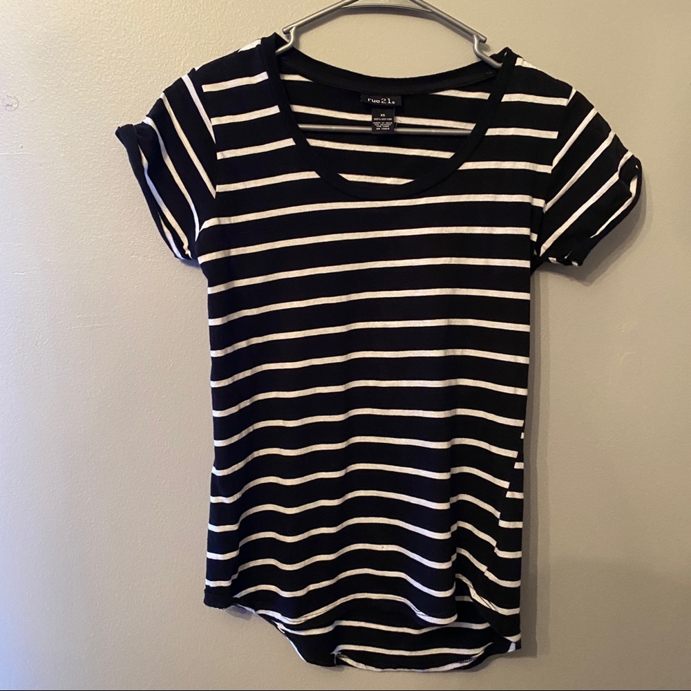 Black and white tee